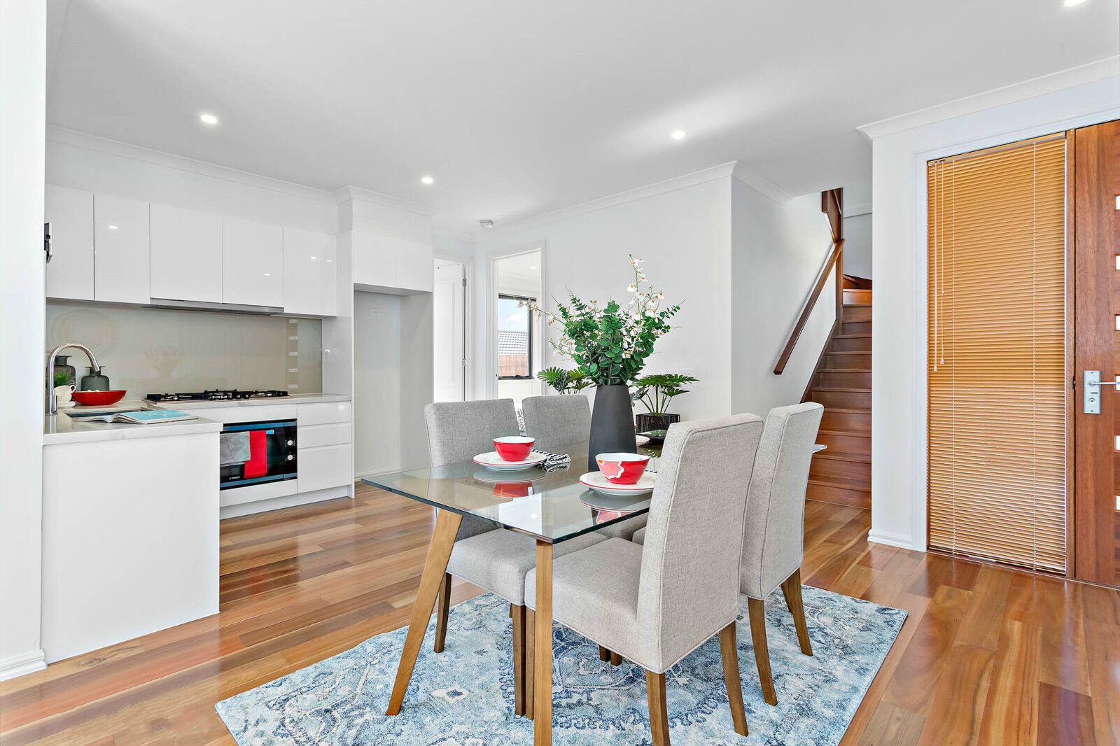 Located in Box Hill High School Zone! Paramount Residential Real